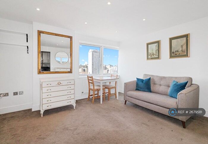 1 Bedroom Flat To Rent In Gainsborough House, London, E14