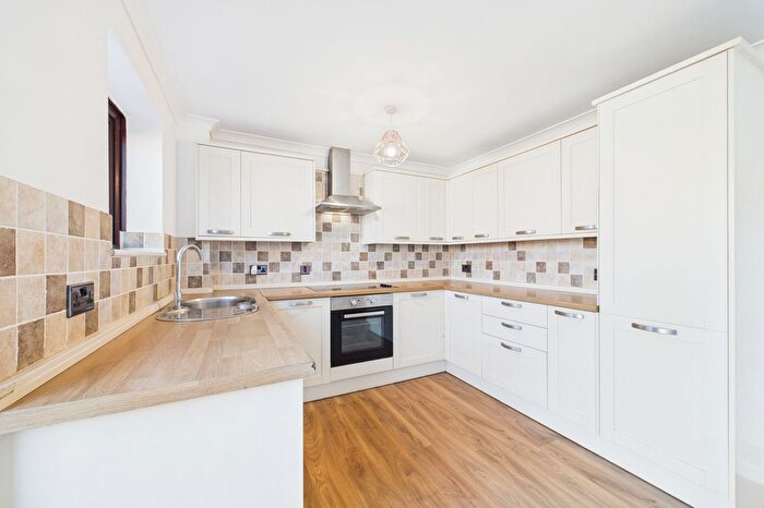 3 Bedroom Terraced House For Sale In Caraway Road, Thetford, IP24