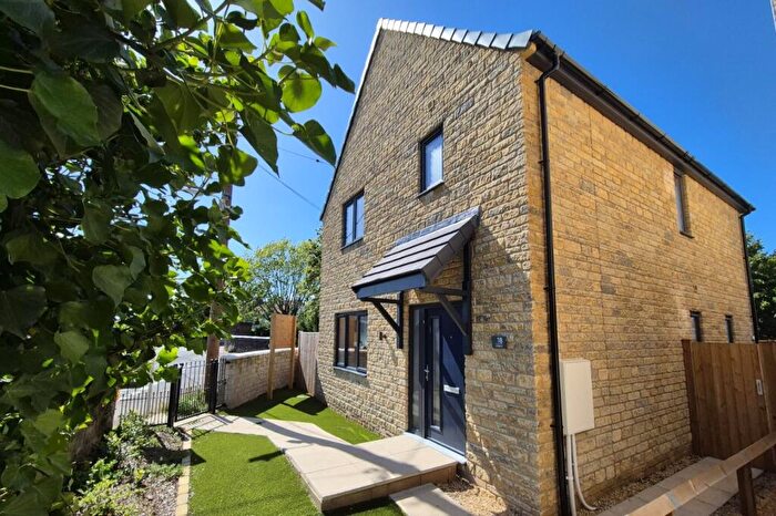 3 Bedroom Detached House For Sale In Lodway, Pill, Bristol, BS20