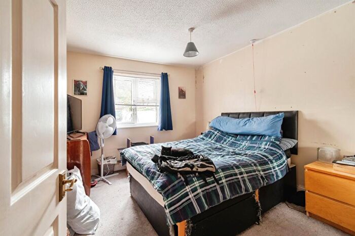 1 Bedroom Flat For Sale In Spa Road, Melksham, SN12