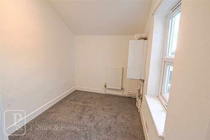 2 Bedroom End Of Terrace House To Rent In Kendall Road, Colchester, Essex, CO1
