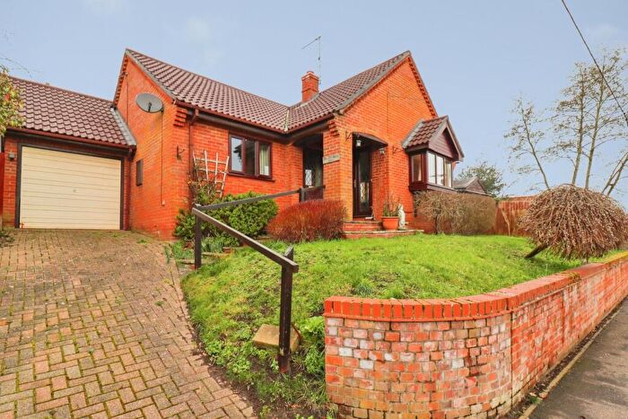 2 Bedroom Detached Bungalow For Sale In Redenhall Road, Harleston, IP20