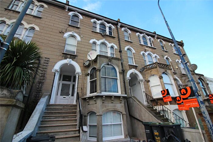 1 Bedroom Flat To Rent In Windmill Street, Gravesend, Kent, DA12