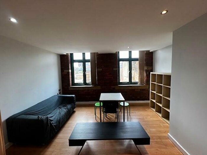 1 Bedroom Flat To Rent In Colonial Buildings, - Sunbridge Road, Bradford, BD1