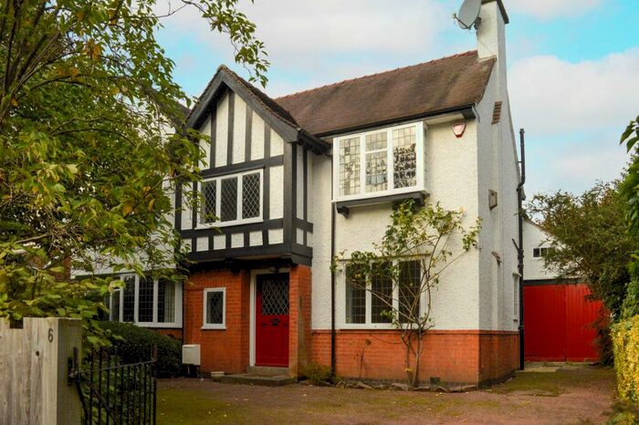 4 Bedroom Detached House To Rent In Guilford Road, Stoneygate, Leicester, LE2