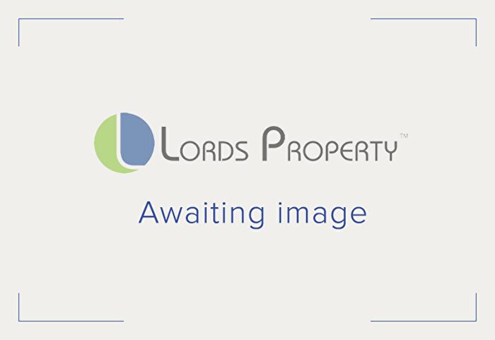 2 Bedroom Terraced House To Rent In Lawrance Gardens, Cheshunt, EN8