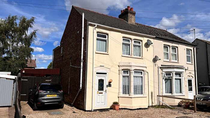 3 Bedroom Semi-Detached House For Sale In Lynn Road, Wisbech, Cambridgeshire, PE13