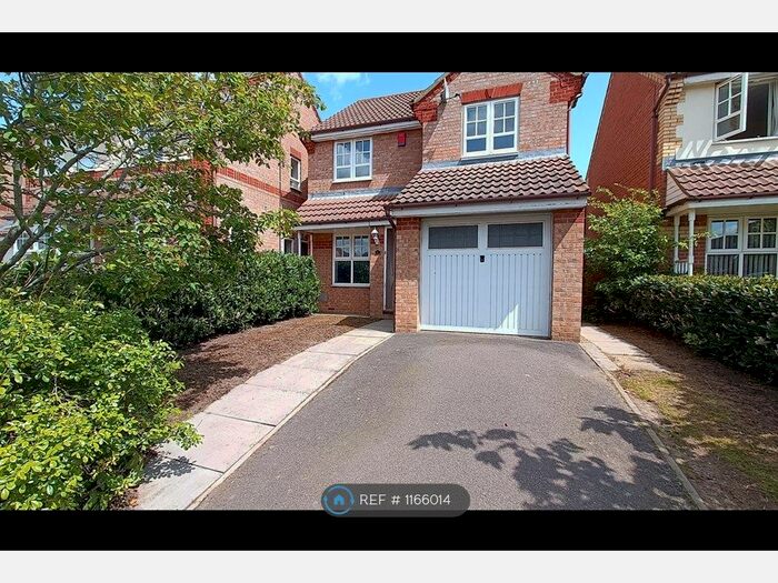 3 Bedroom Detached House To Rent In Wardle Place, Oldbrook, Milton Keynes, MK6