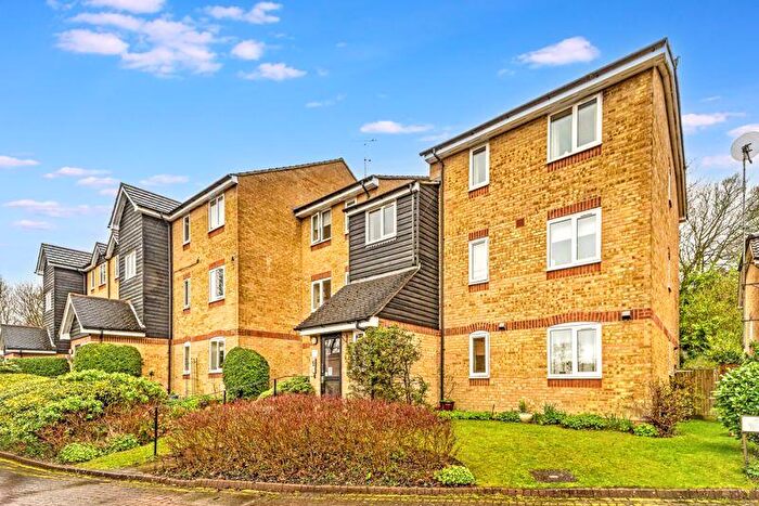 2 Bedroom Apartment To Rent In Dunnymans Road, Banstead, SM7