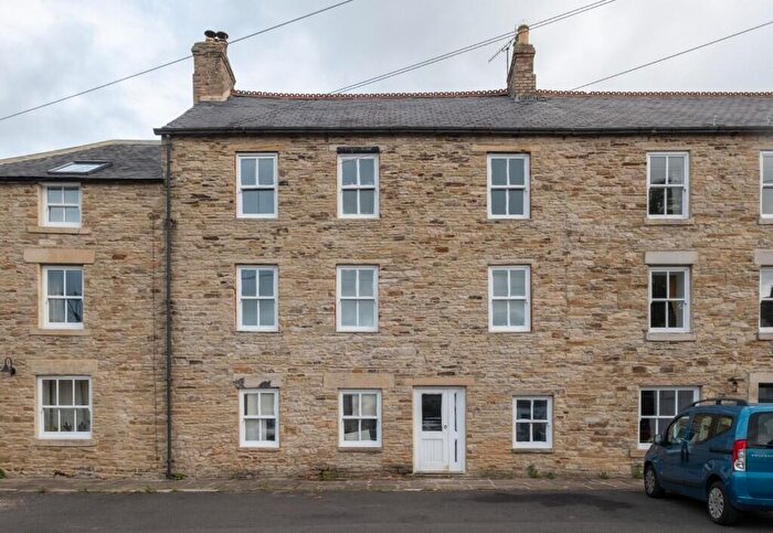 5 Bedroom Town House For Sale In Dale Flats &, NE47