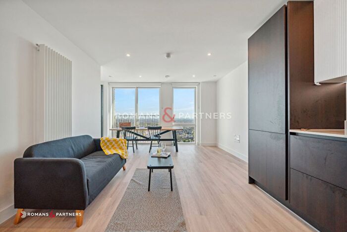 1 Bedroom Flat To Rent In Silverleaf House, The Verdean, Acton, W3