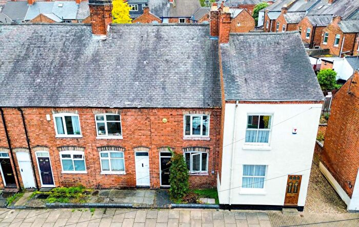 3 Bedroom Terraced House For Sale In Leopold Road, Clarendon Park, Leicester, LE2