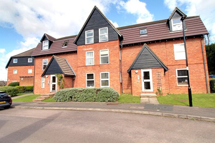 1 Bedroom Flat To Rent In Millers Green Close, Enfield, EN2