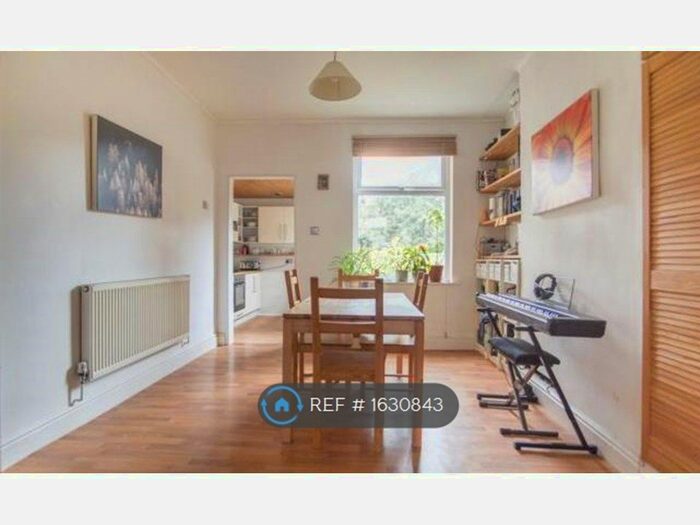 2 Bedroom Terraced House To Rent In Ratcliffe Road, Loughborough, LE11