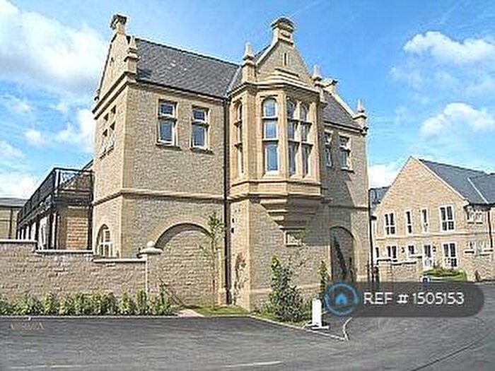 2 Bedroom Flat To Rent In Baldwin Apartments, Halifax, HX1
