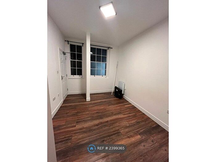 7 Bedroom Semi-Detached House To Rent In London Street, Reading, RG1