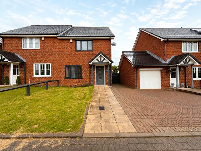 2 Bedroom Semi-Detached House For Sale In High Elms, South Hylton, Sunderland, SR4