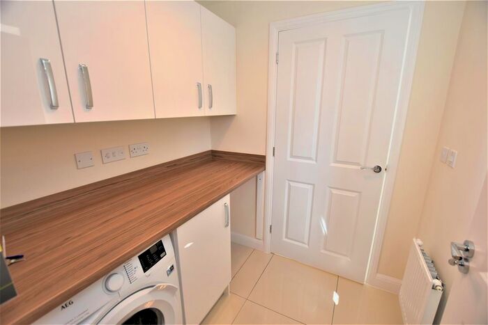 4 Bedroom Detached House For Sale In Parry Drive, Oakley Vale, Corby, NN18