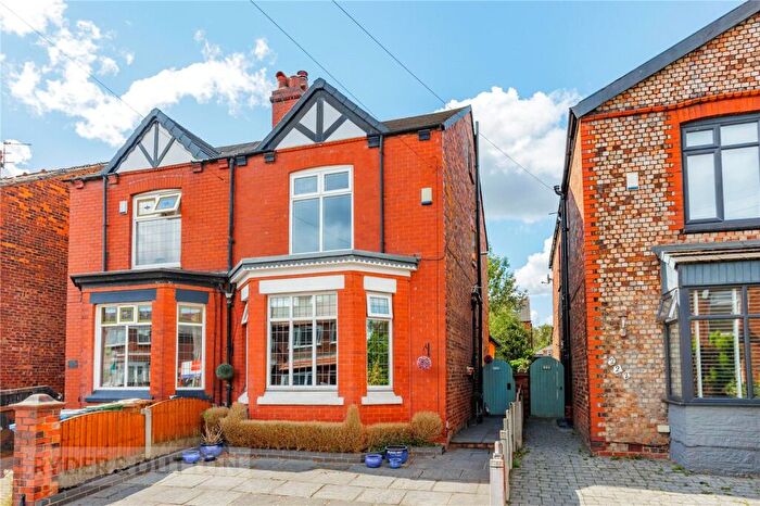 3 Bedroom Semi-Detached House For Sale In Sandy Lane, Littlemoss, Droylsden, Manchester, M43