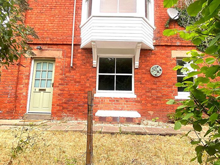 2 Bedroom Flat For Sale In Somers Road, Malvern, Worcestershire, WR14