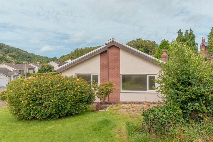 3 Bedroom Detached Bungalow For Sale In Tan Yr Foel, Rhyd-Y-Foel, Abergele, LL22