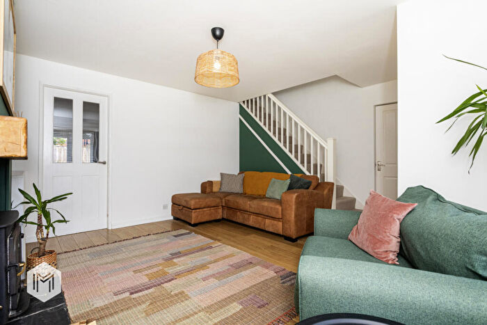 3 Bedroom Link Detached House For Sale In Whittingham Drive, Ramsbottom, Bury, Greater Manchester, BL0