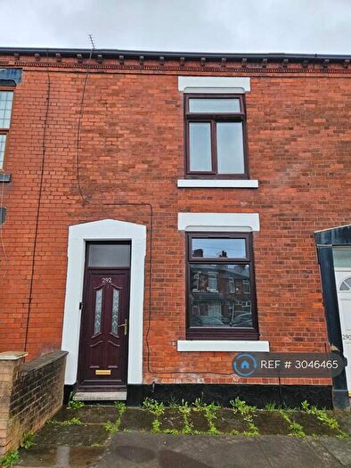 2 Bedroom Terraced House To Rent In Fields New Road, Oldham, OL9