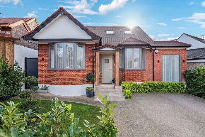 3 Bedroom Detached House For Sale In Compton Rise, Pinner, HA5