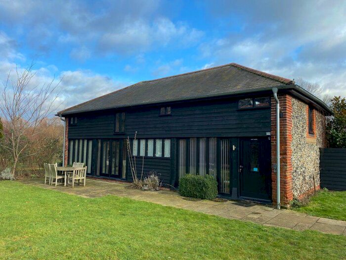 4 Bedroom Barn Conversion To Rent In Lackford Barns, Lackford, Bury St Edmunds, IP28