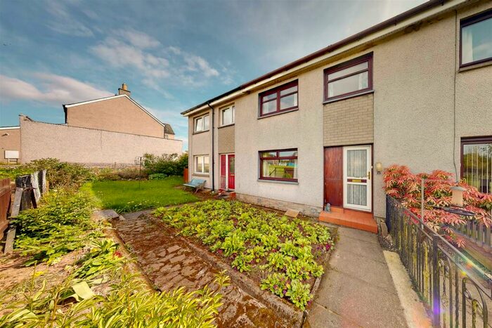 3 Bedroom Terraced House For Sale In Burnside Road, Balbeggie, Perth, PH2