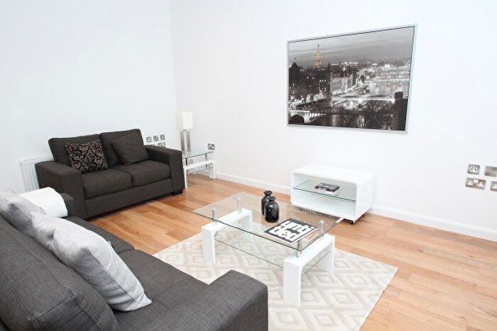 2 Bedroom Flat To Rent In Lansdowne Road, Croydon, CR0