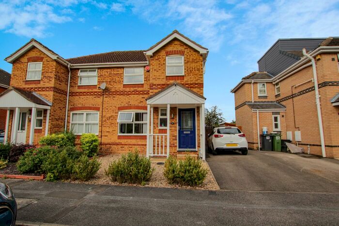 3 Bedroom Semi-Detached House To Rent In Goodwood Grove, York, North Yorkshire YO24