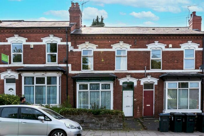 5 Bedroom House To Rent In Bournbrook Road, Birmingham, B29
