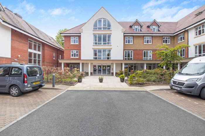1 Bedroom Flat For Sale In Rowhill Road, Swanley, BR8