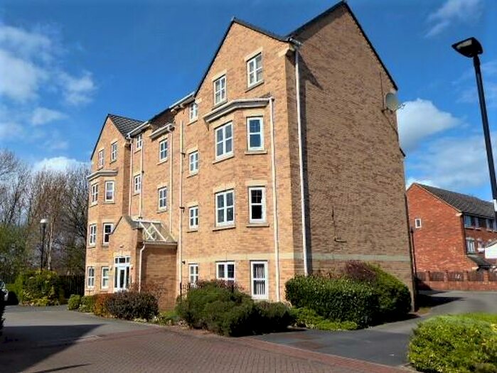 2 Bedroom Flat To Rent In Primrose Place, Bessacarr, Doncaster, DN4