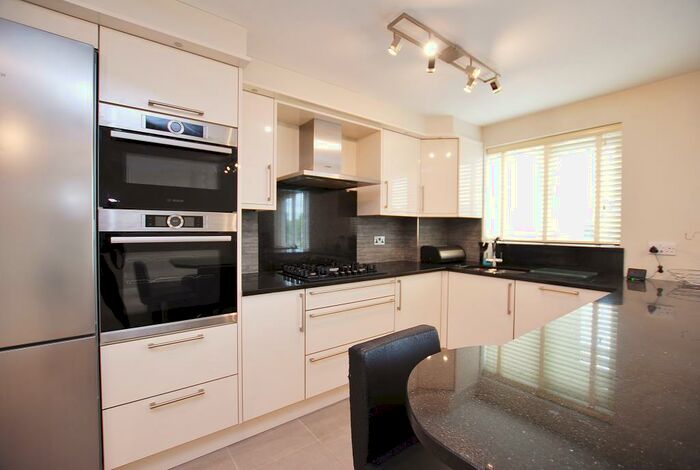 2 Bedroom Apartment To Rent In Kingfisher Drive, Guildford, Surrey, GU4