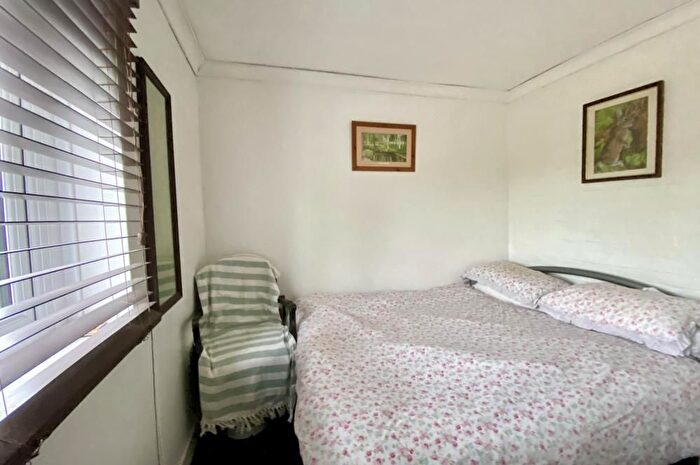 2 Bedroom Riad For Sale In Christchurch Road, Ringwood, BH24