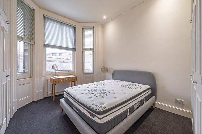 1 Bedroom Flat To Rent In Lower Sloane Street, London, SW1W