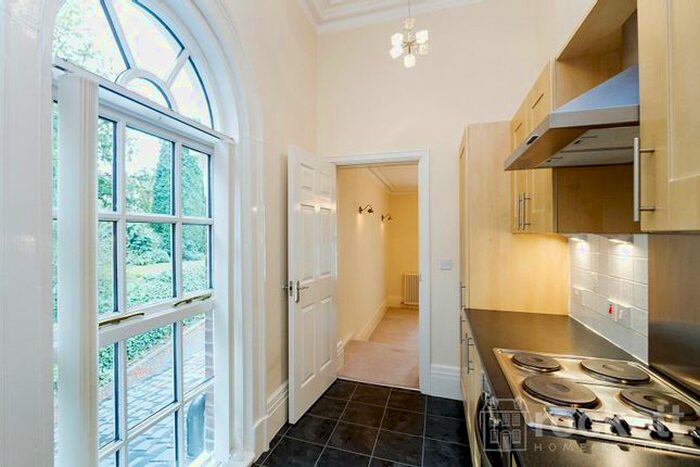 2 Bedroom Flat To Rent In Parklands House, Porthill, Newcastle Under Lyme, Staffordshire, ST5