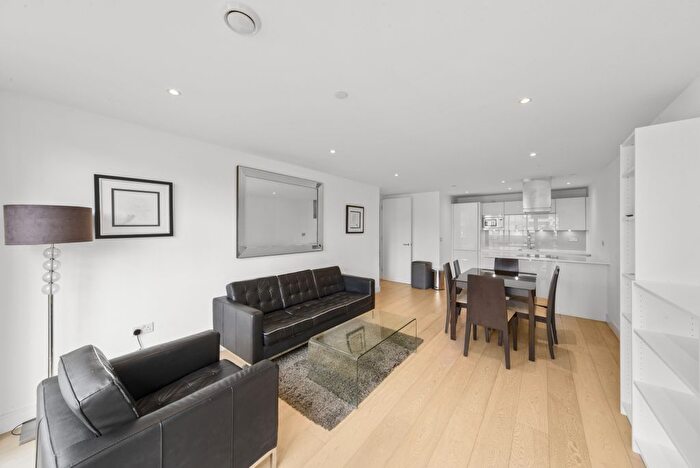 3 Bedroom Flat For Sale In Commercial Street, London, E1