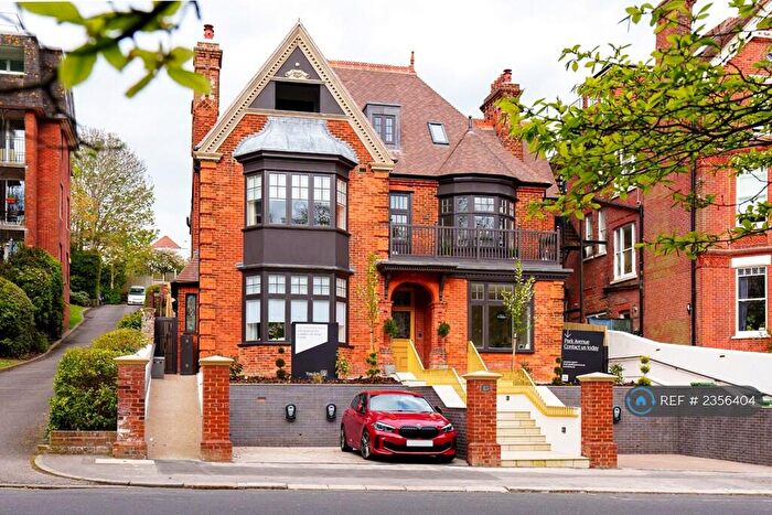 2 Bedroom Flat To Rent In Preston Park Avenue, Brighton, BN1