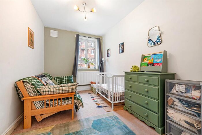 2 Bedroom Flat For Sale In York Hill, West Norwood, SE27