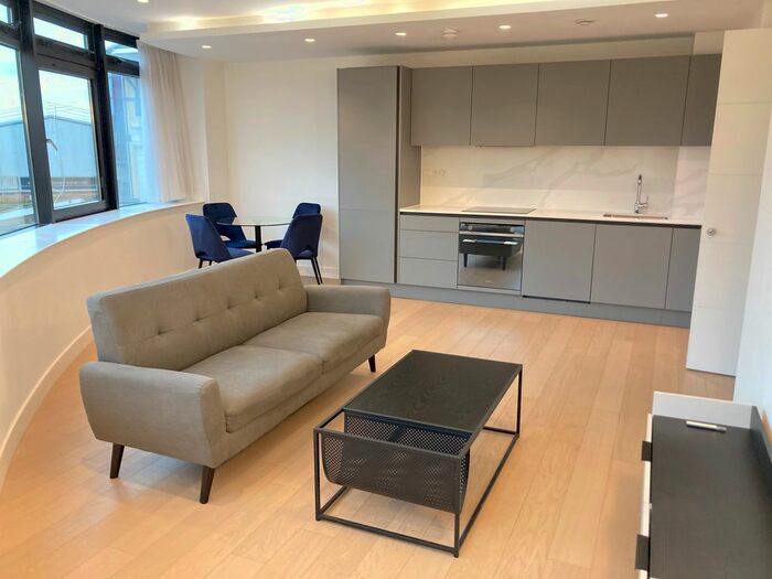 1 Bedroom Flat To Rent In Very Near Gilette Corner Pc World, Brentford, TW8