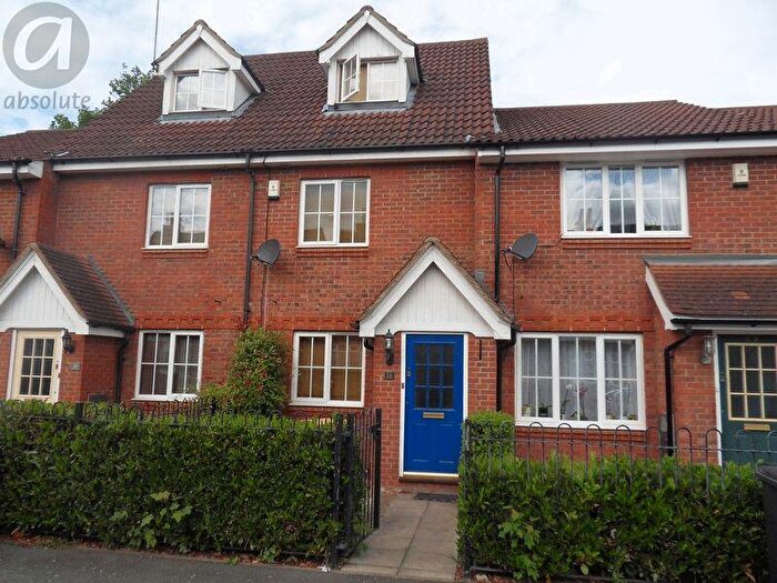 3 Bedroom Terraced House To Rent In Miller Road, Bedford, MK42