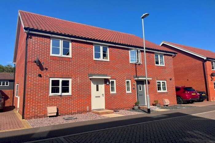 4 Bedroom Semi-Detached House To Rent In Valerian Gardens, Ely, CB7