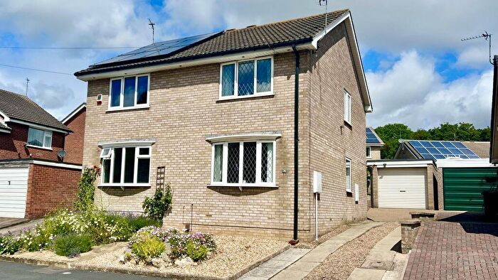 2 Bedroom Semi-Detached House For Sale In Baldwin Avenue, Bottesford, DN16