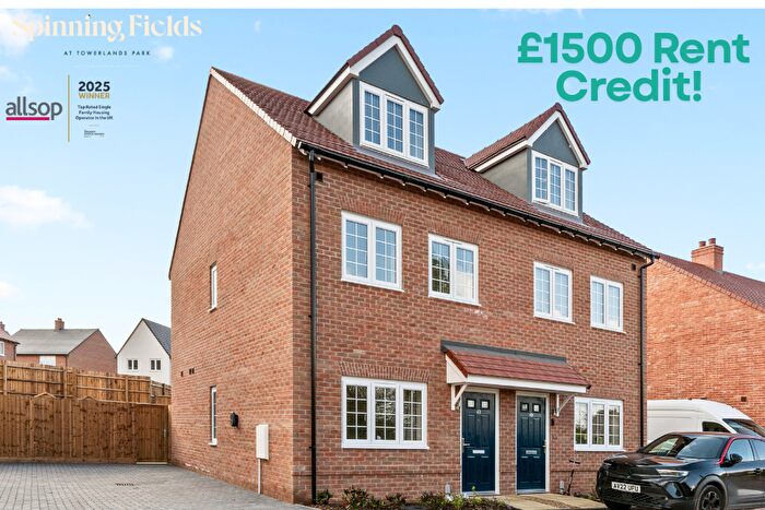 3 Bedroom Semi-Detached House To Rent In Saddle Close, Braintree, Essex, CM7