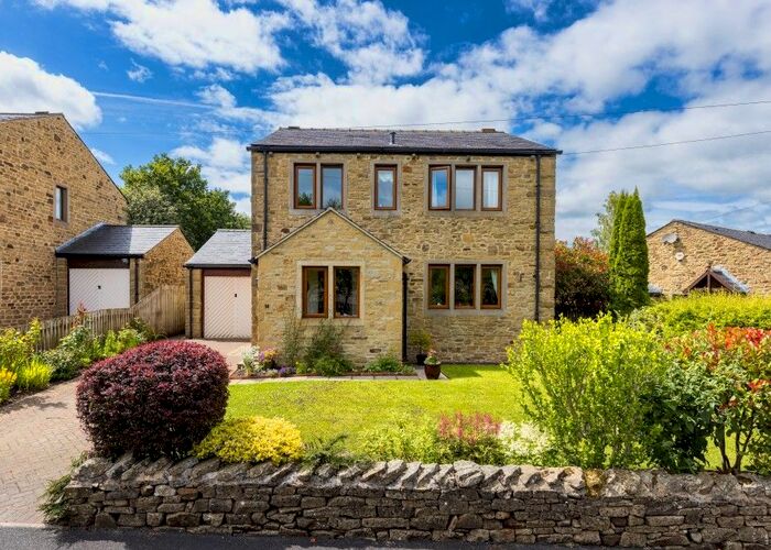 4 Bedroom Detached House For Sale In Low Croft, Bentham, Lancaster, Lancashire, LA2