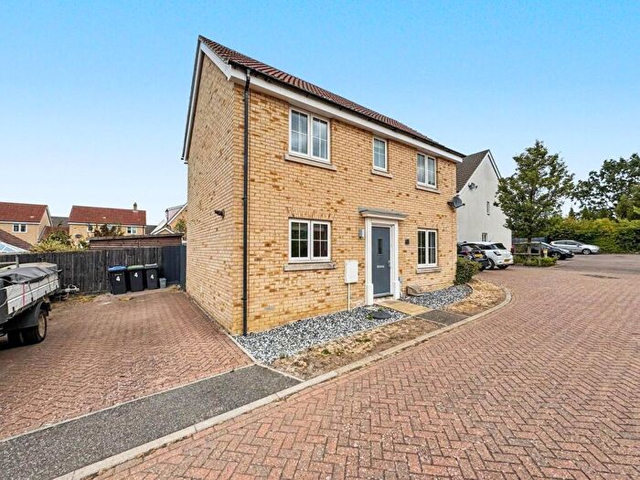 3 Bedroom Detached House For Sale In Cygnet Road, Stowmarket, IP14