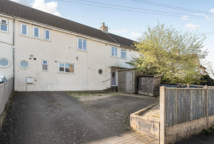 4 Bedroom Terraced House For Sale In Hawthorn Road, Radstock, Somerset, BA3